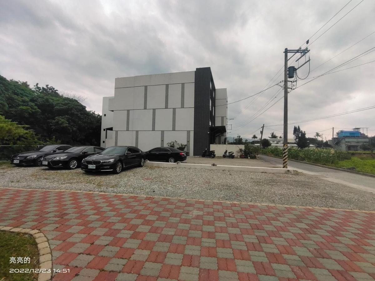 花蓮法蘿拉電梯田園民宿附設私人停車場 Ji'an Dış mekan fotoğraf